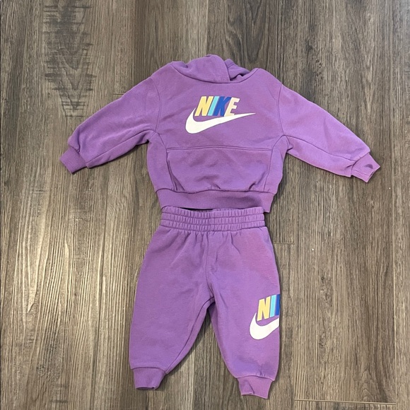 Nike outfit size 12 months - Picture 1 of 1